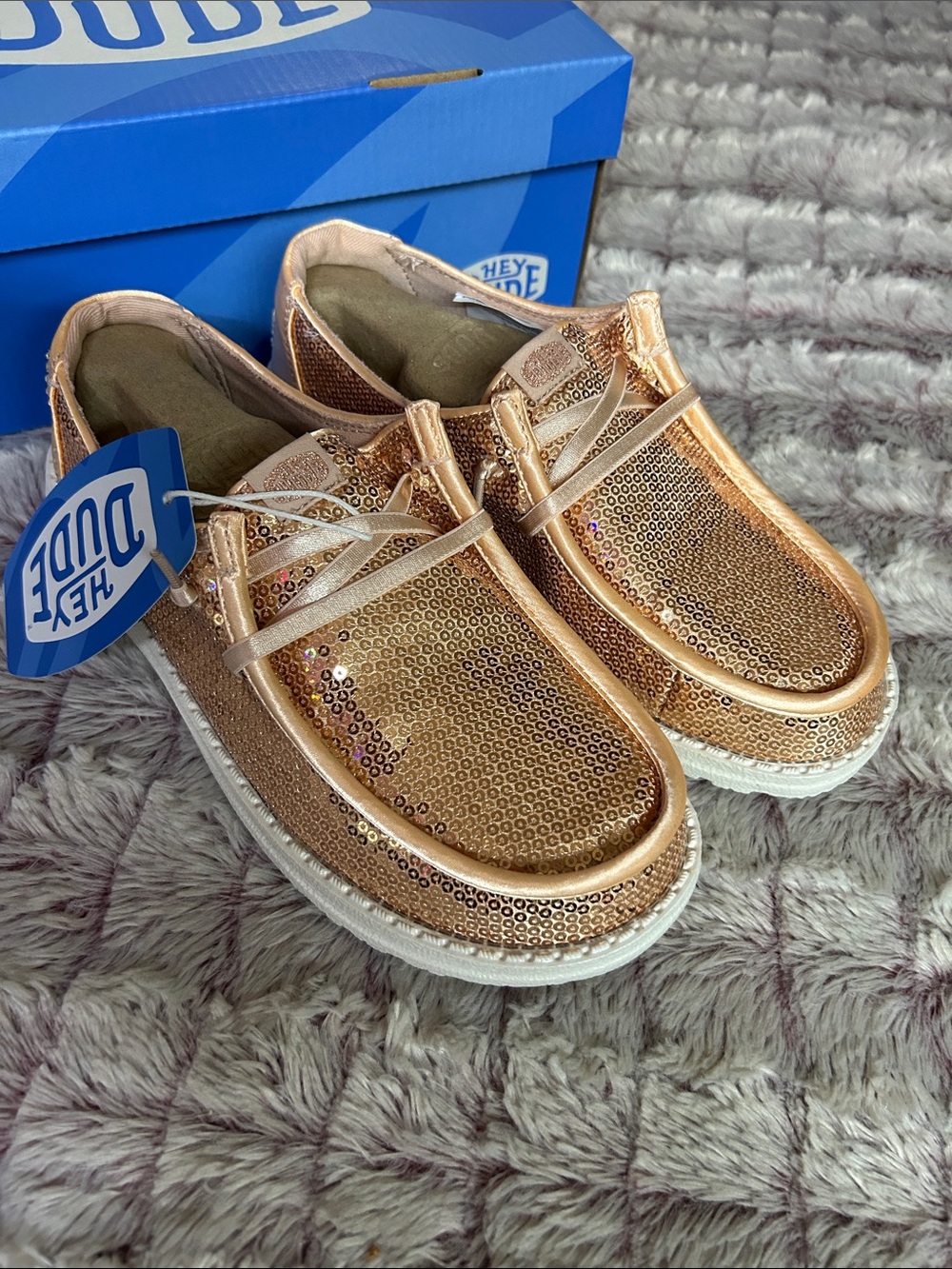 Hey Dude Women's Rose Gold Sequin Slip-On shoes size 6